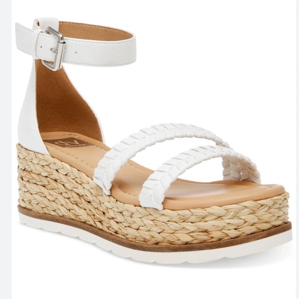 *New* Dolce Vita Bannon sandal